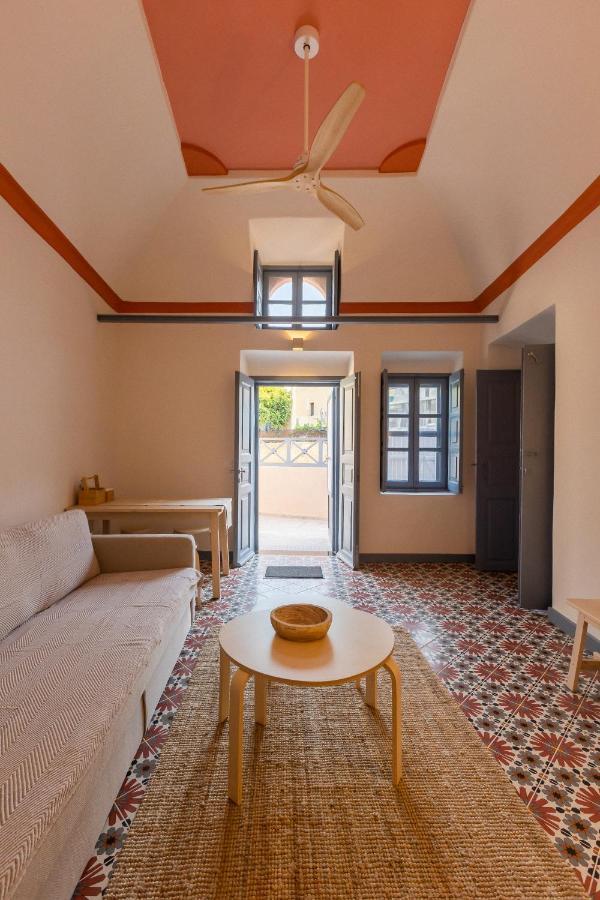 St.Mammas Traditional Apartment Messaria  Exterior photo