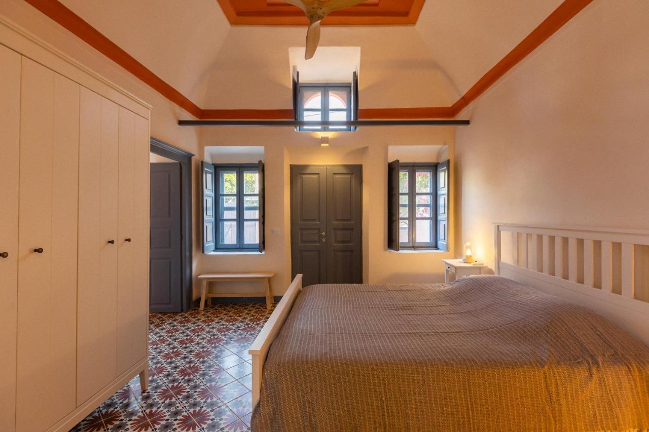 St.Mammas Traditional Apartment Messaria  Exterior photo